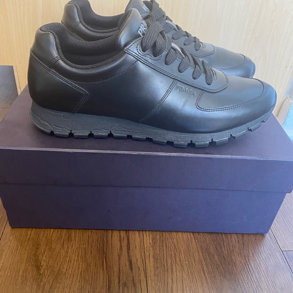 Men’s Prada sneakers - Picture 3 of 3